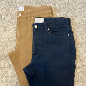 Bundle 2 Pairs of Everlane Tan and Navy Tech Pants, Slim Fit